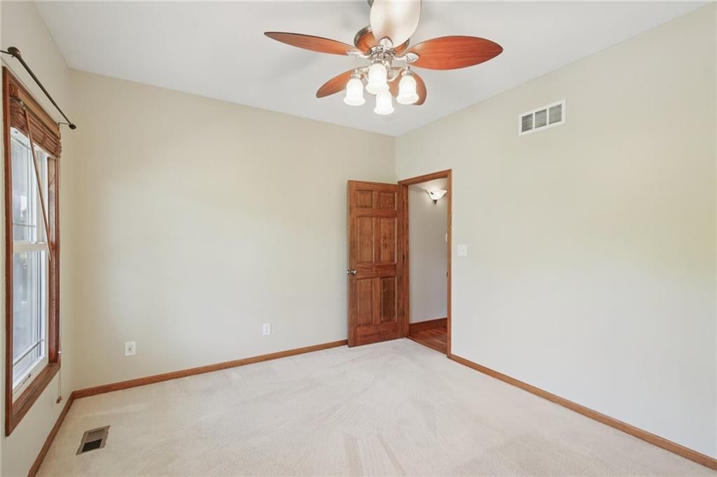 18941 Ward Parkway — photo 18