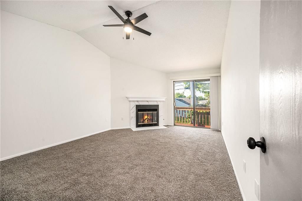 8143 Holmes Road — photo 7