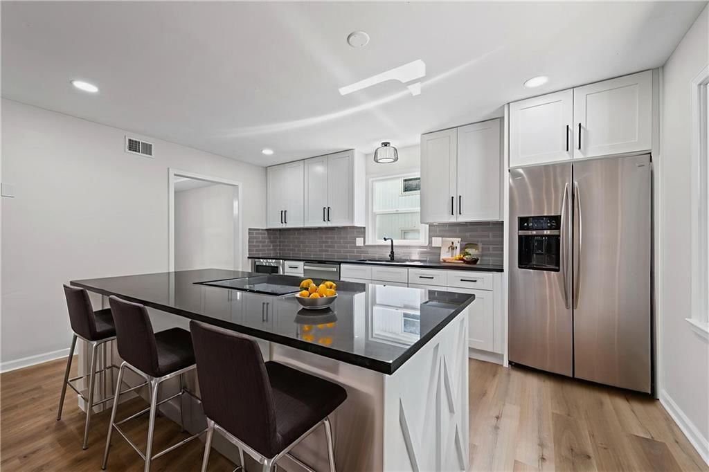 Photo 7 of 47 - 8900 E 81st Street