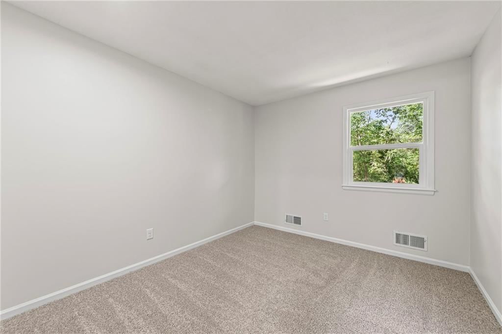 Photo 27 of 47 - 8900 E 81st Street