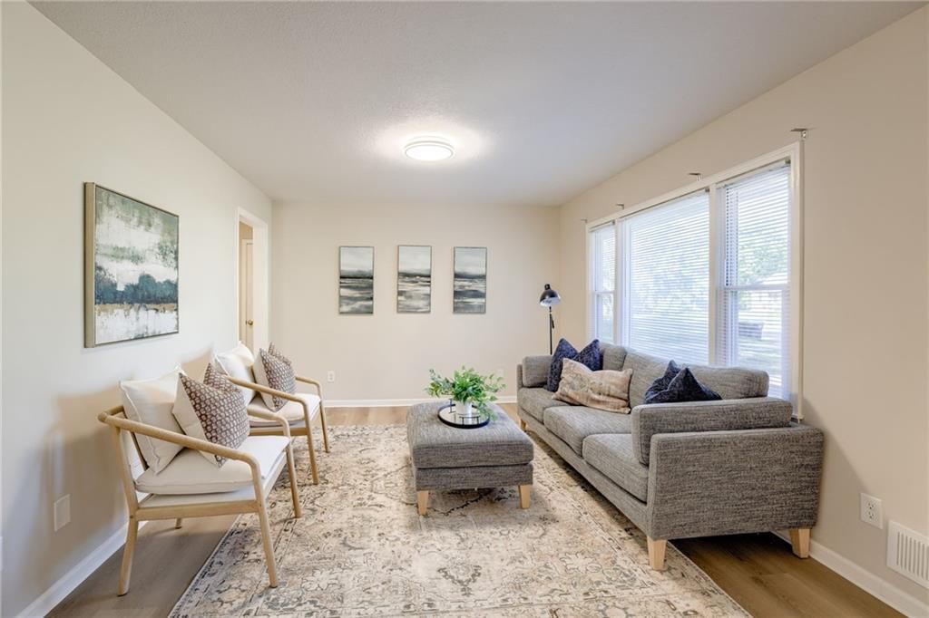 10201 Hillcrest Road — photo 4