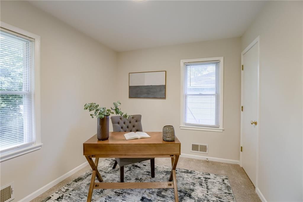 10201 Hillcrest Road — photo 15