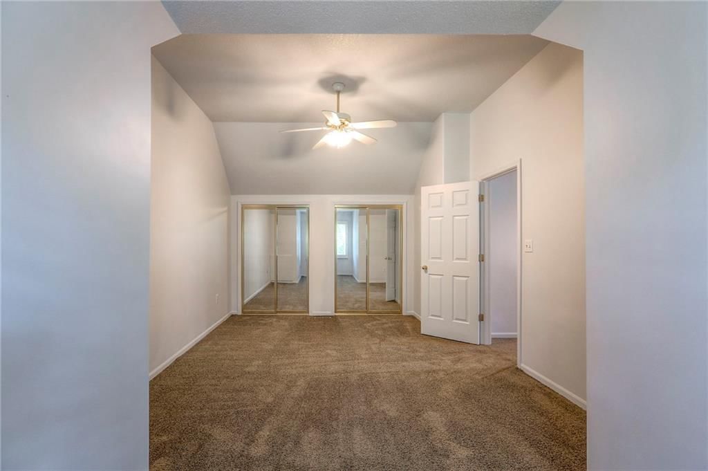 Photo 32 of 38 - 8817 Larson Avenue