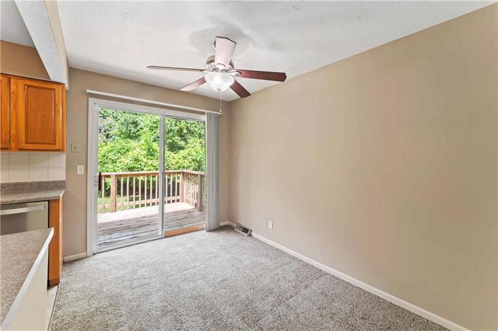 12912-12914 Beacon Avenue — photo 14