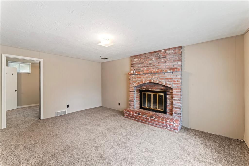 12912-12914 Beacon Avenue — photo 23