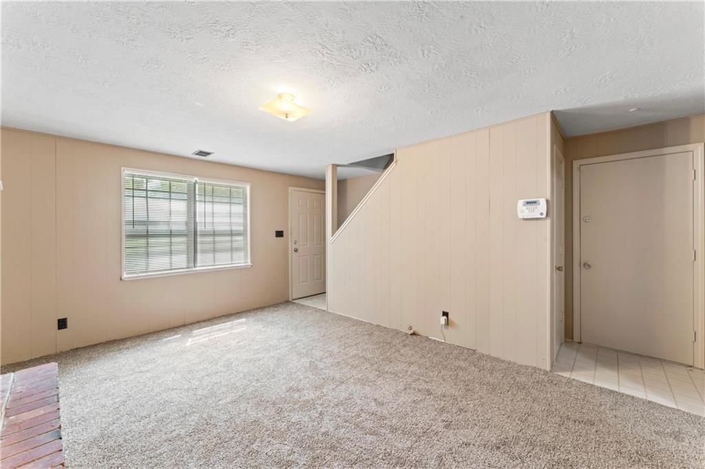 12912-12914 Beacon Avenue — photo 25