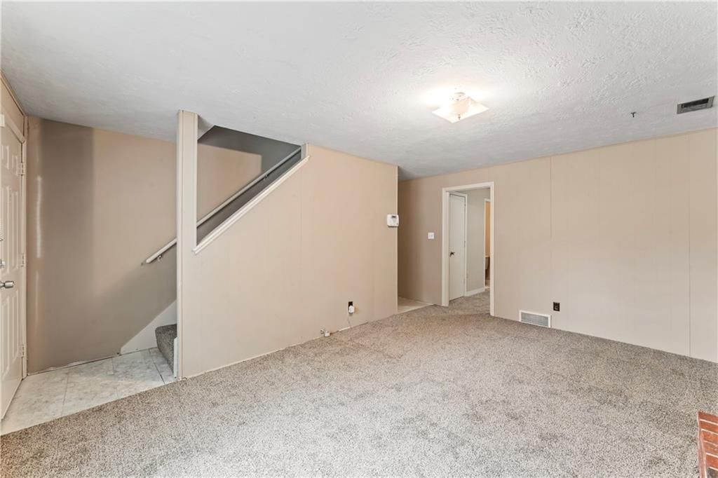 12912-12914 Beacon Avenue — photo 26