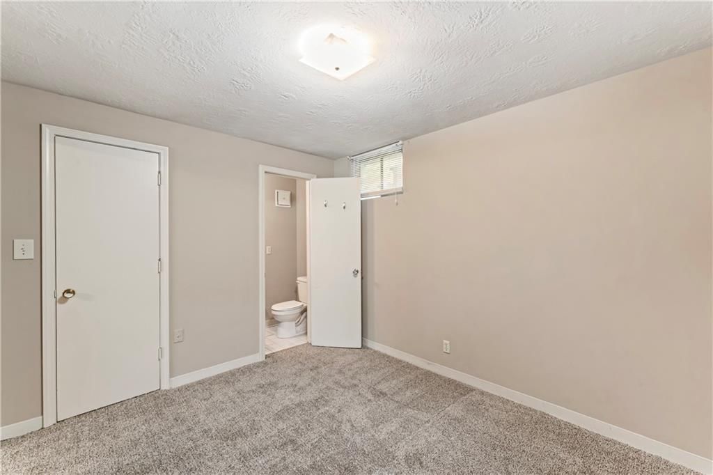 12912-12914 Beacon Avenue — photo 30