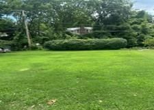 Photo 4 of 11 - 1907 N Grove Drive