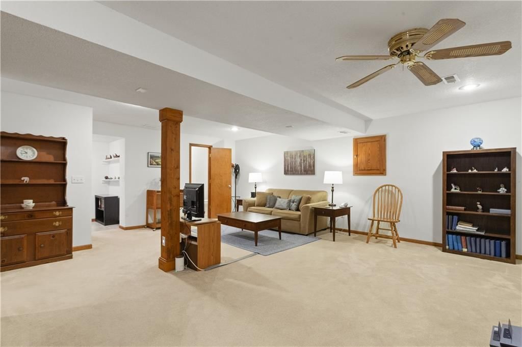Photo 30 of 35 - 1632 NE Westwind Drive