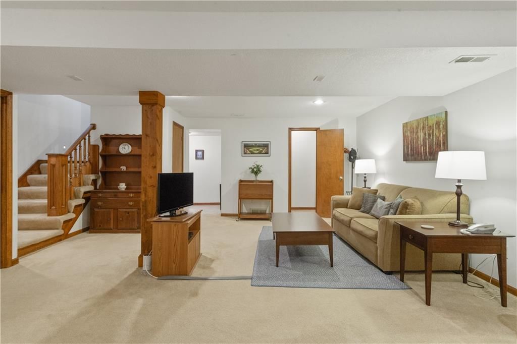 Photo 33 of 35 - 1632 NE Westwind Drive
