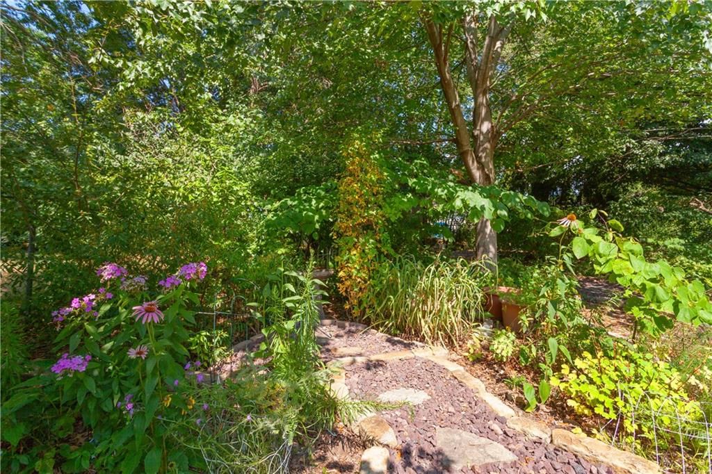 Photo 35 of 35 - 1632 NE Westwind Drive