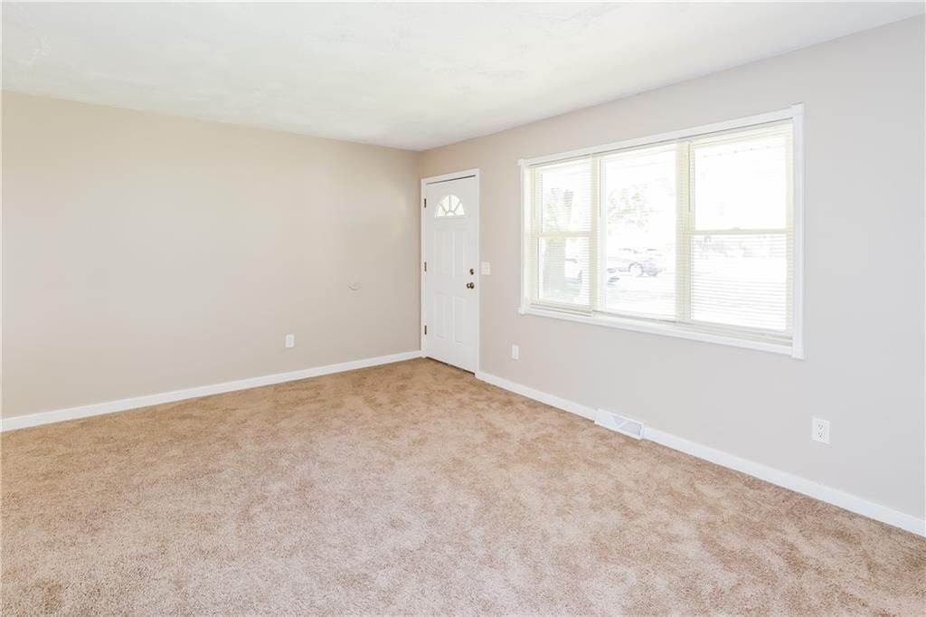 5205 N Richmond Avenue — photo 5