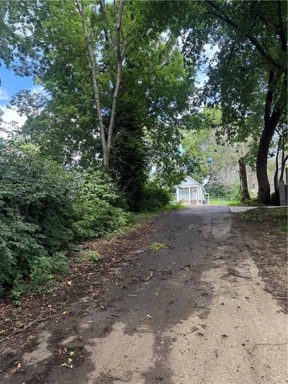 1215 W 21 Street — photo 8