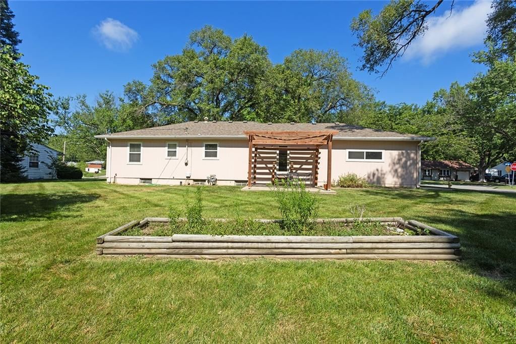 442 Circle Drive — photo 14