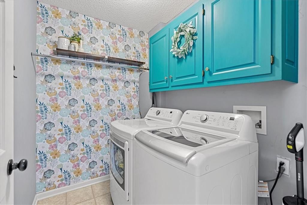 Photo 19 of 42 - 16584 W 156TH Terrace