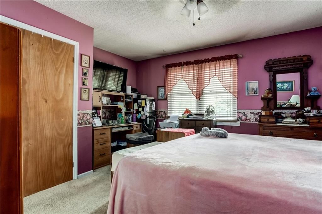 Photo 7 of 19 - 314 N Normandy Street