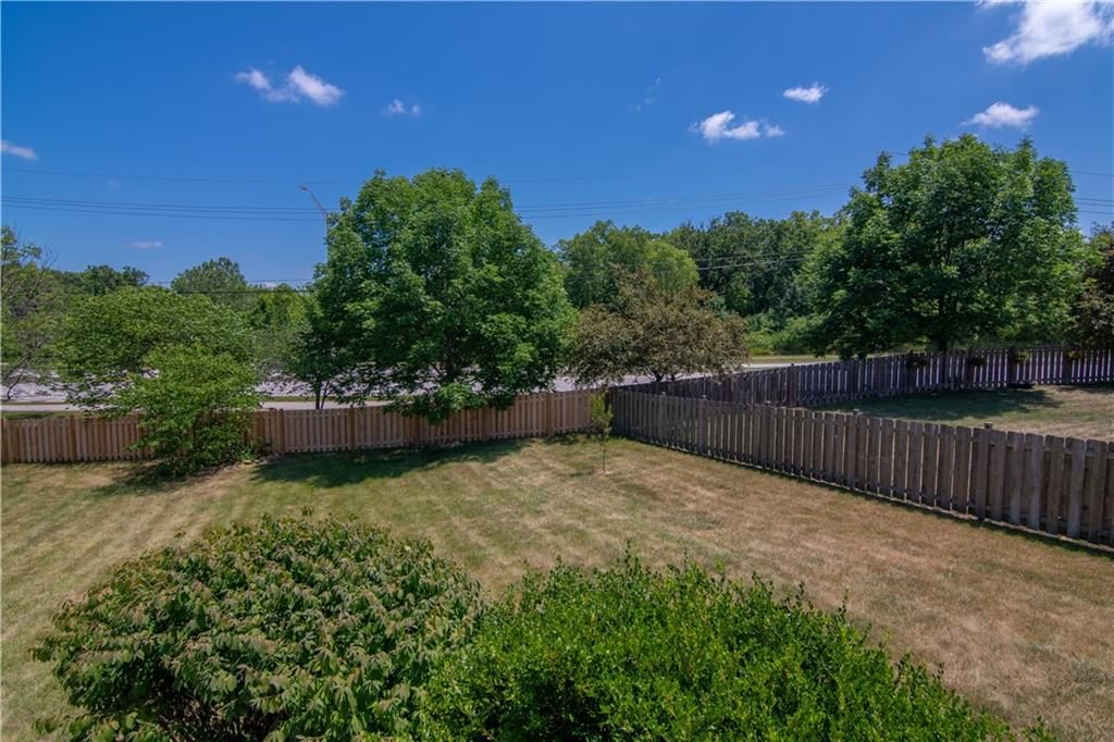 Photo 27 of 28 - 7911 N POPLAR Court