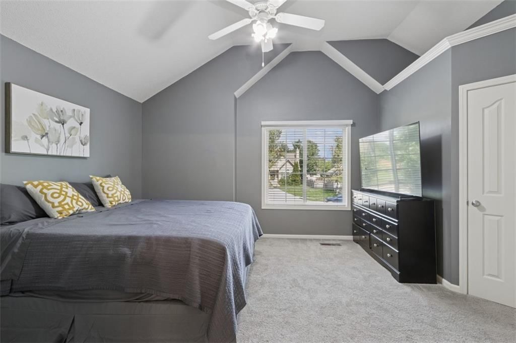 Photo 14 of 27 - 16133 W 157th Street