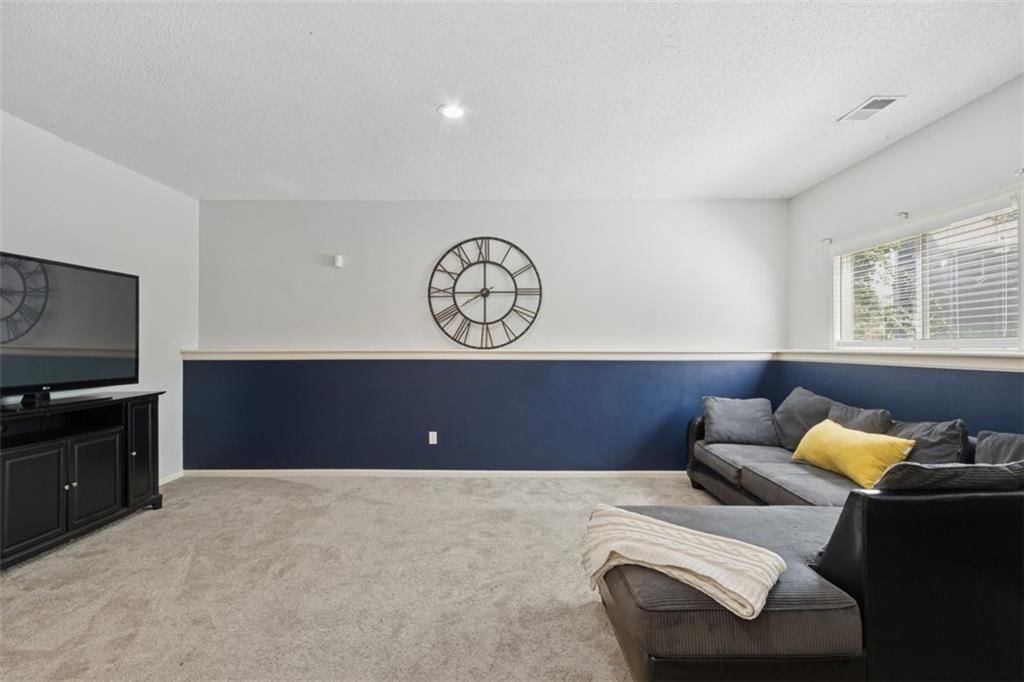 Photo 21 of 27 - 16133 W 157th Street