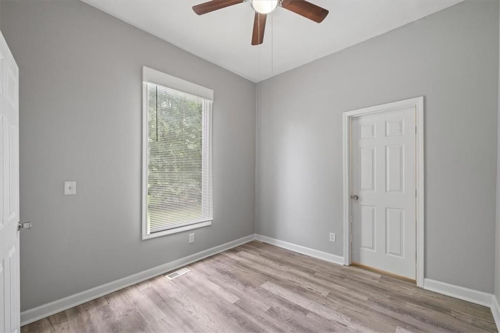3543 Flora Avenue — photo 12