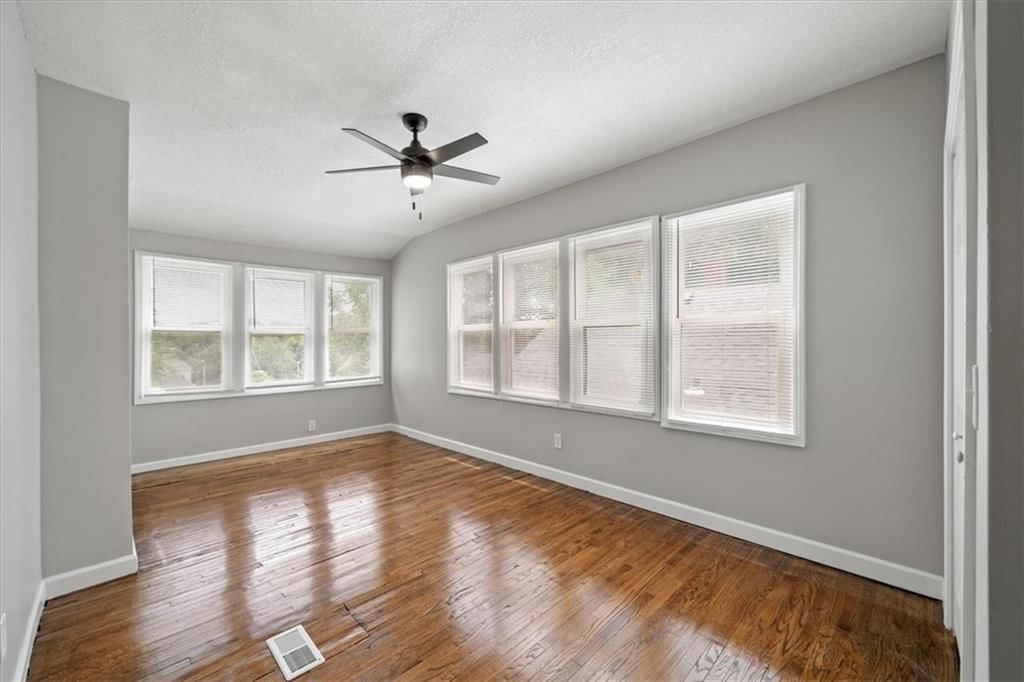 3543 Flora Avenue — photo 16