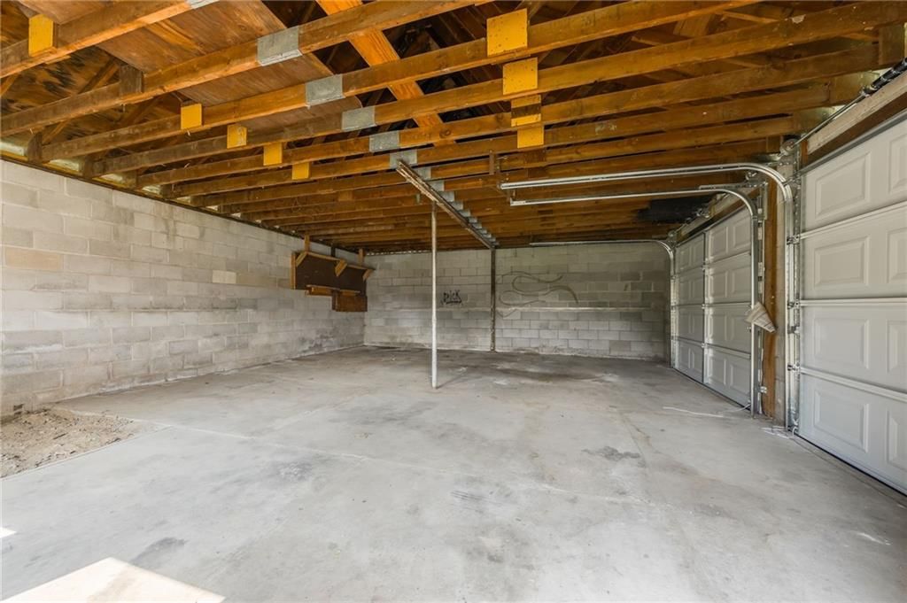 1718 Main Street — photo 24