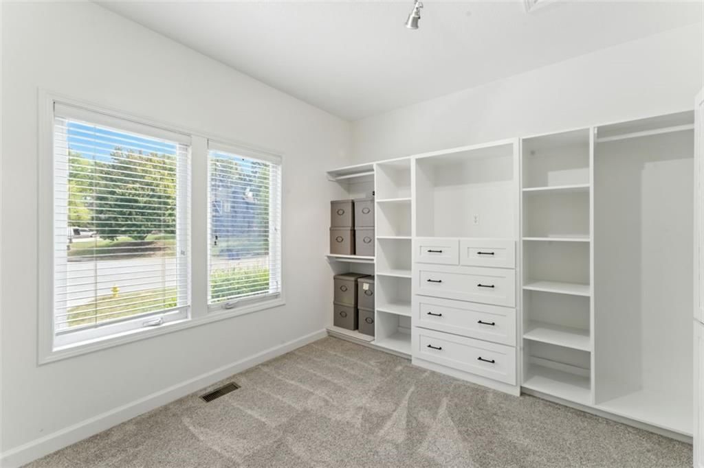 Photo 8 of 22 - 15035 W 128th Street