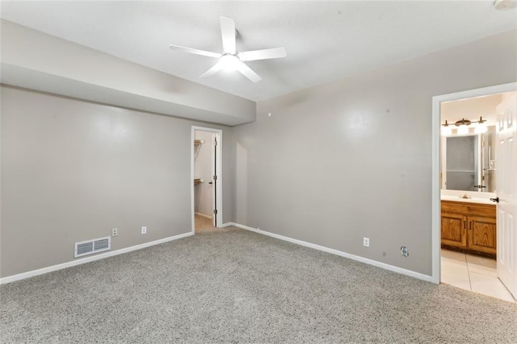 Photo 9 of 22 - 15035 W 128th Street