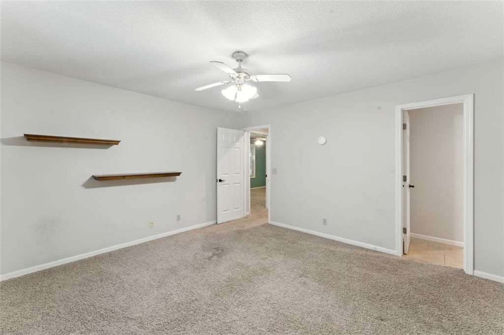 Photo 10 of 22 - 15035 W 128th Street