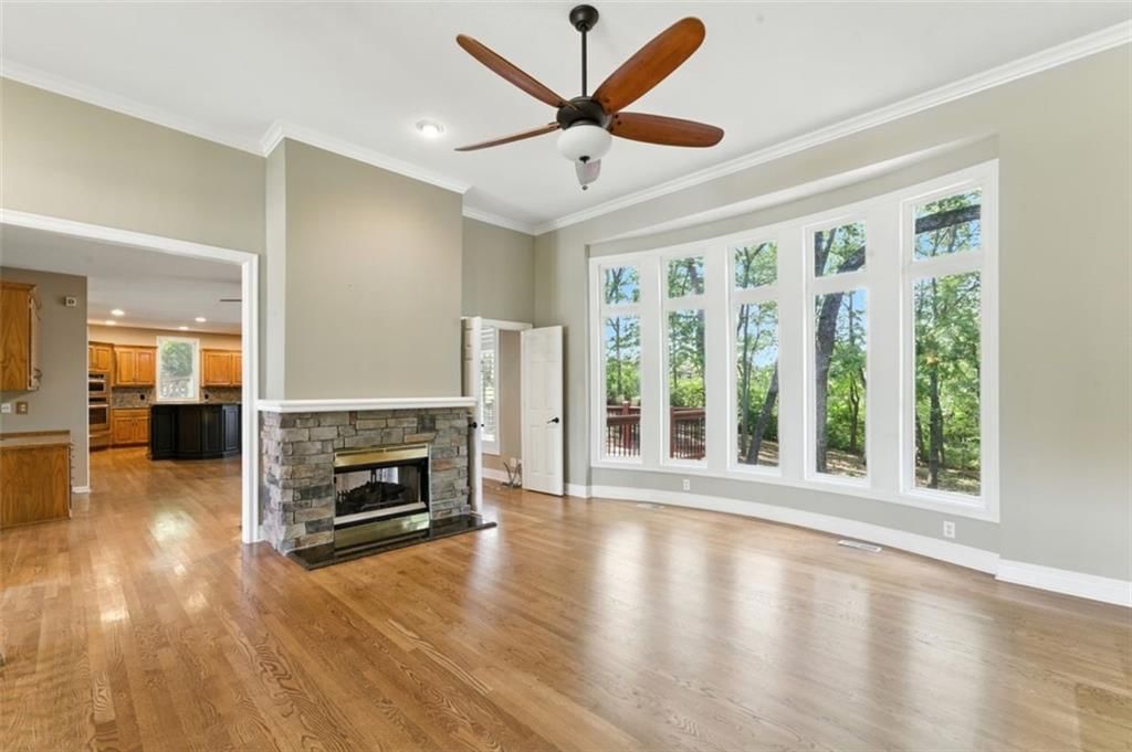 Photo 14 of 22 - 15035 W 128th Street