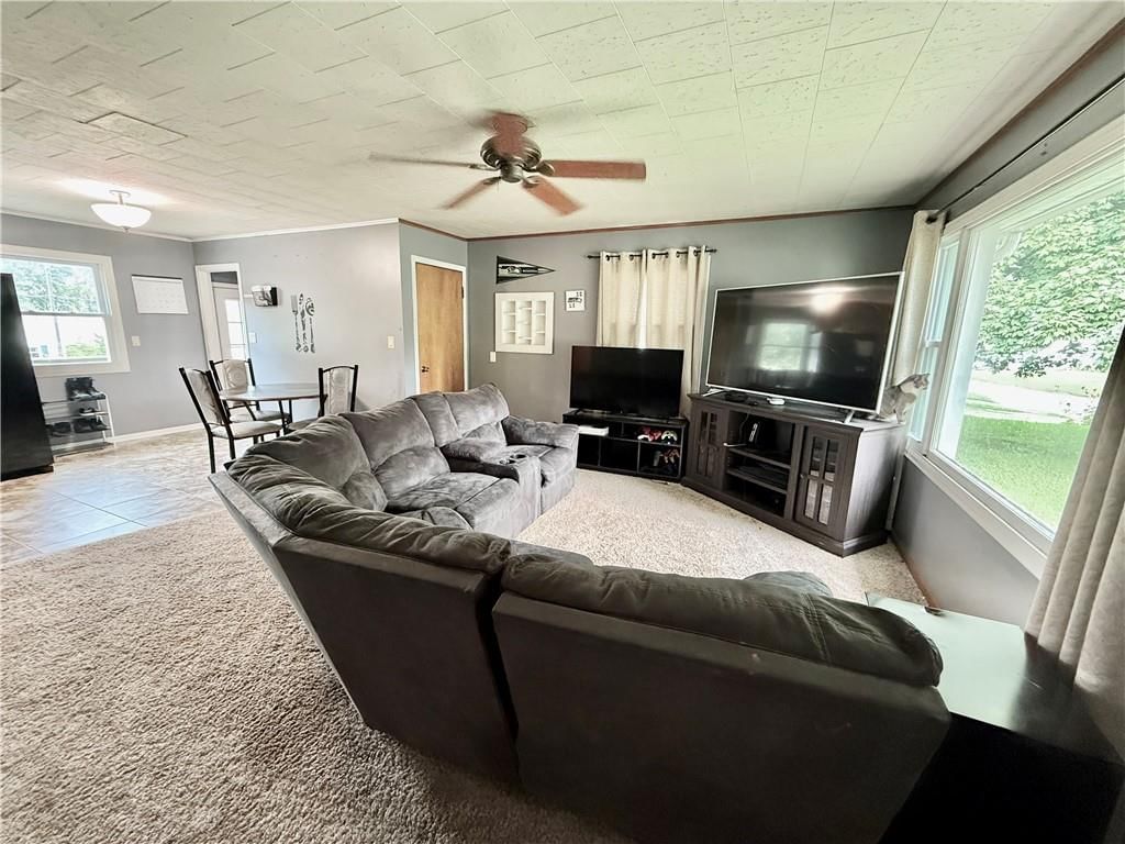 1303 E 3RD Street — photo 4