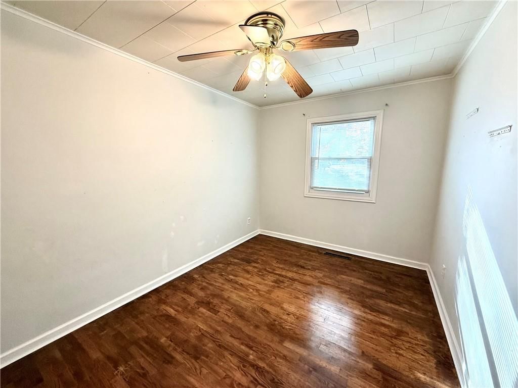 1303 E 3RD Street — photo 11