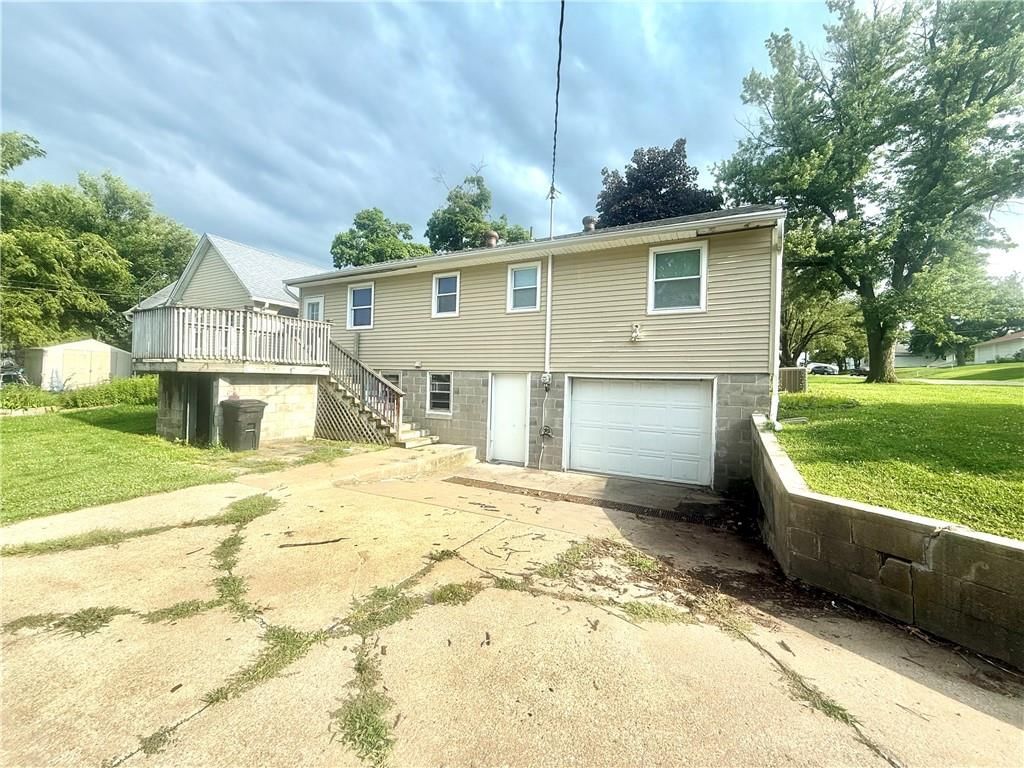 1303 E 3RD Street — photo 18