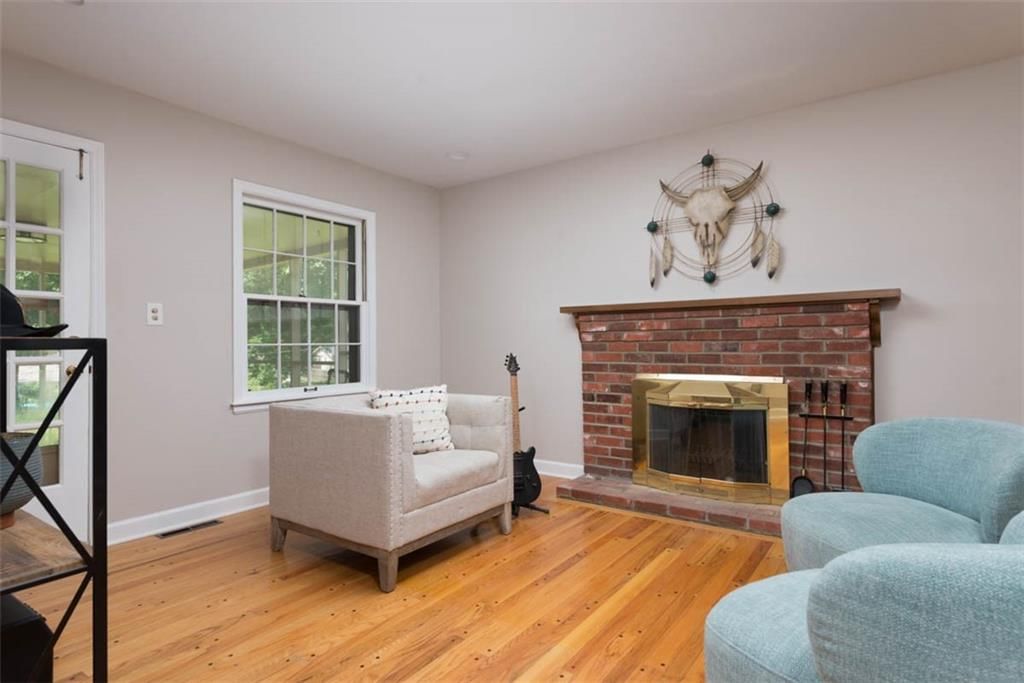 Photo 18 of 50 - 4714 NE Chouteau Drive