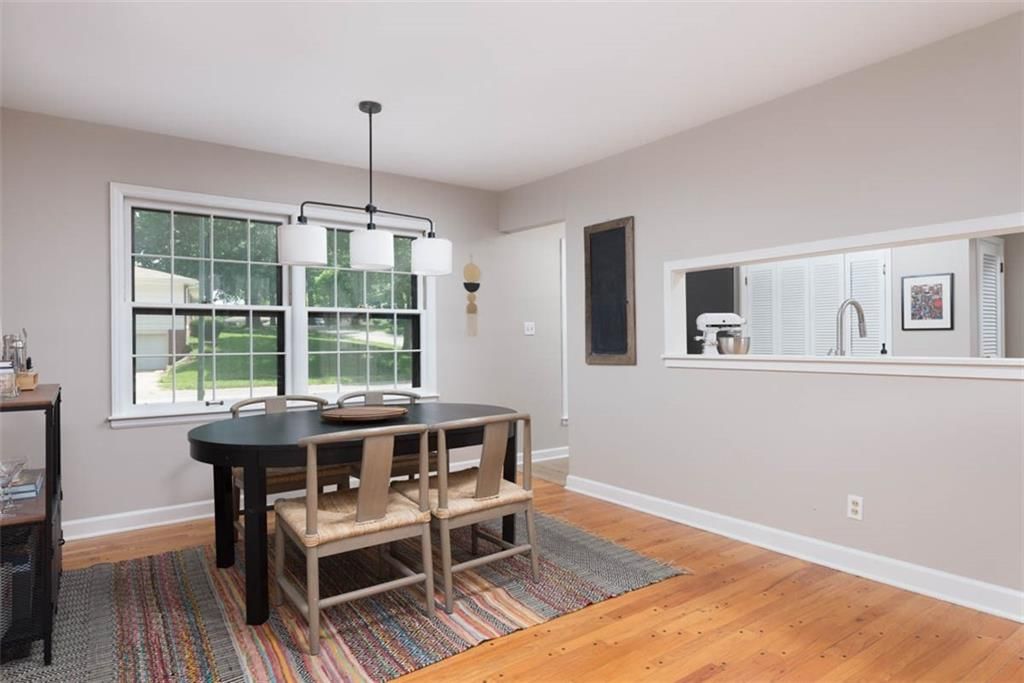 Photo 21 of 50 - 4714 NE Chouteau Drive