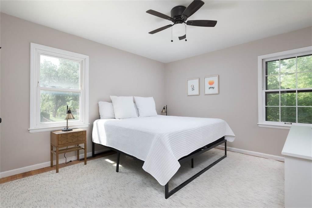 Photo 24 of 50 - 4714 NE Chouteau Drive