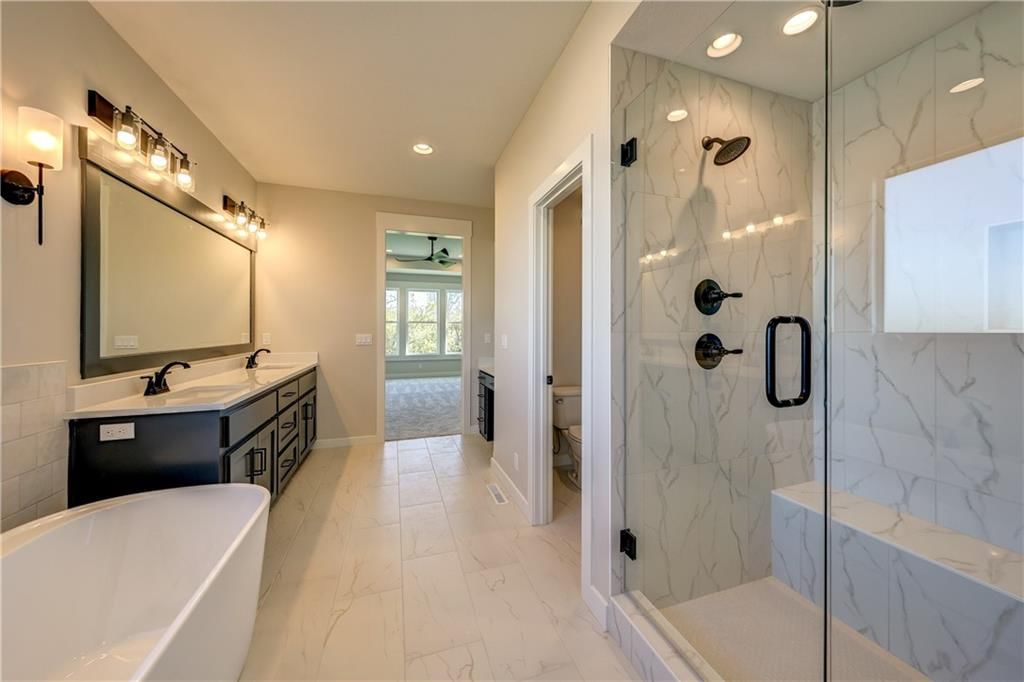 4005 NE Apple Grove Drive — photo 25