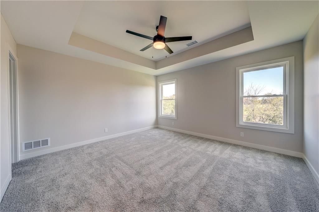 4005 NE Apple Grove Drive — photo 31