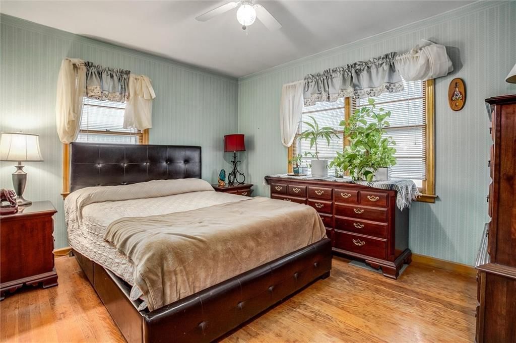 Photo 5 of 28 - 3021 Appleton Avenue