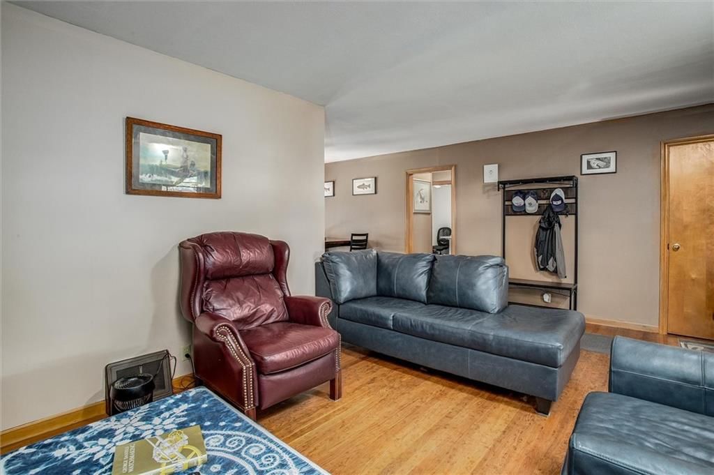 Photo 15 of 28 - 3021 Appleton Avenue