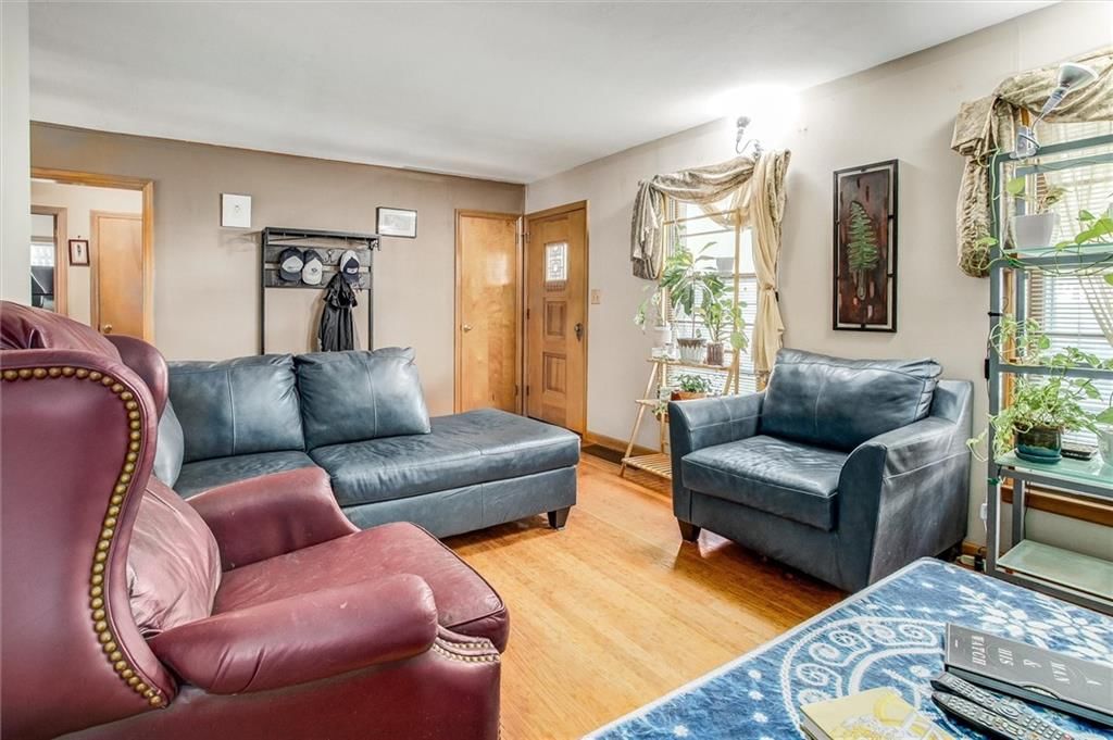 Photo 16 of 28 - 3021 Appleton Avenue