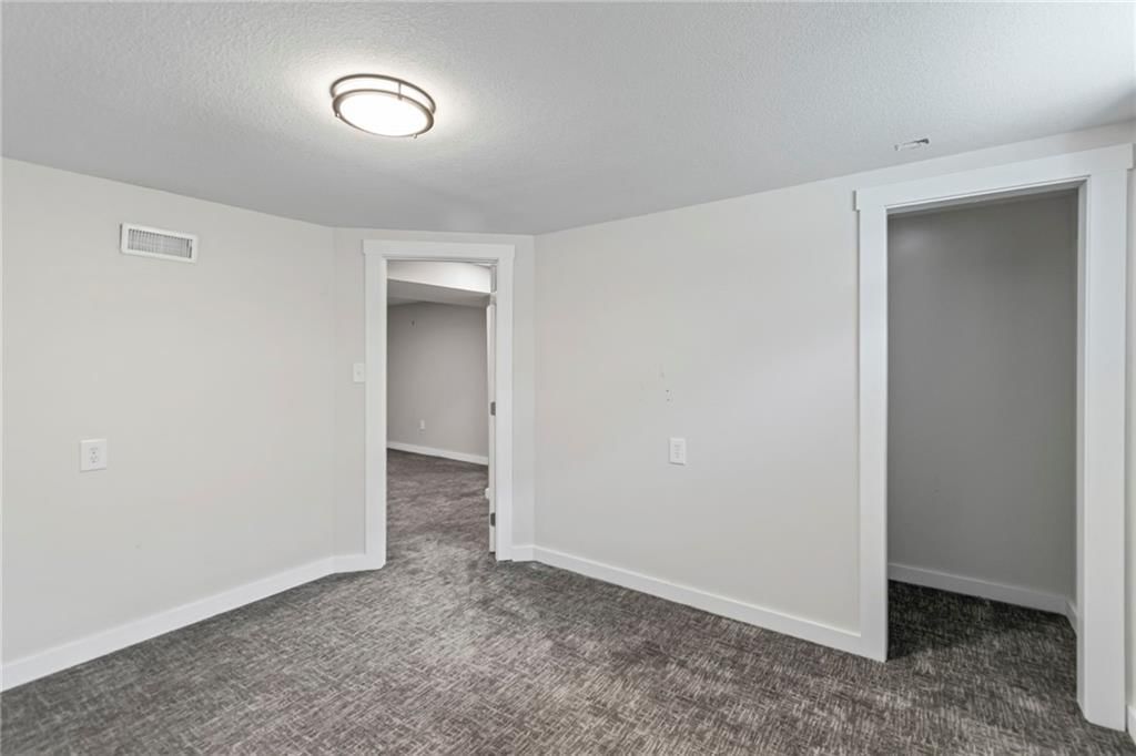2118 South Street — photo 22