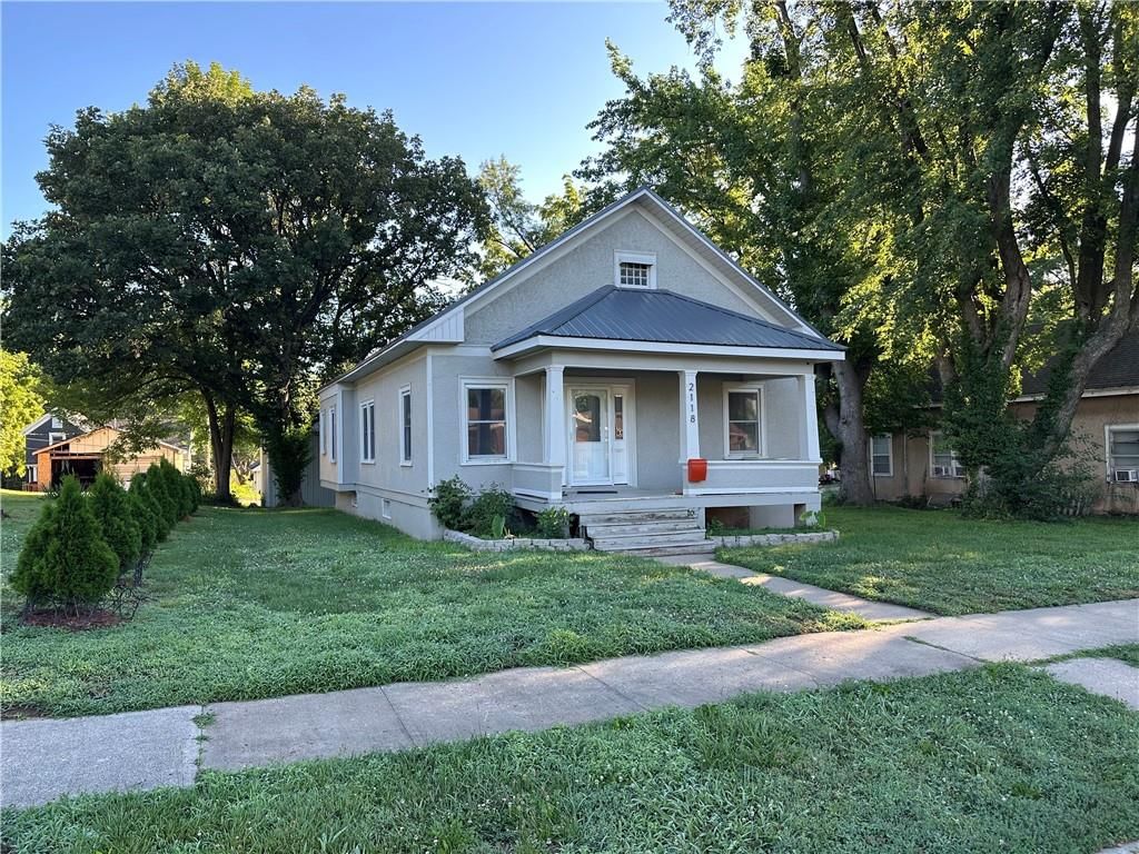 2118 South Street — photo 35