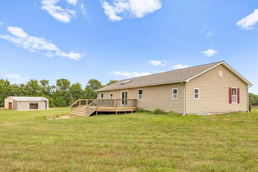 295 E 2300 Road — photo 31