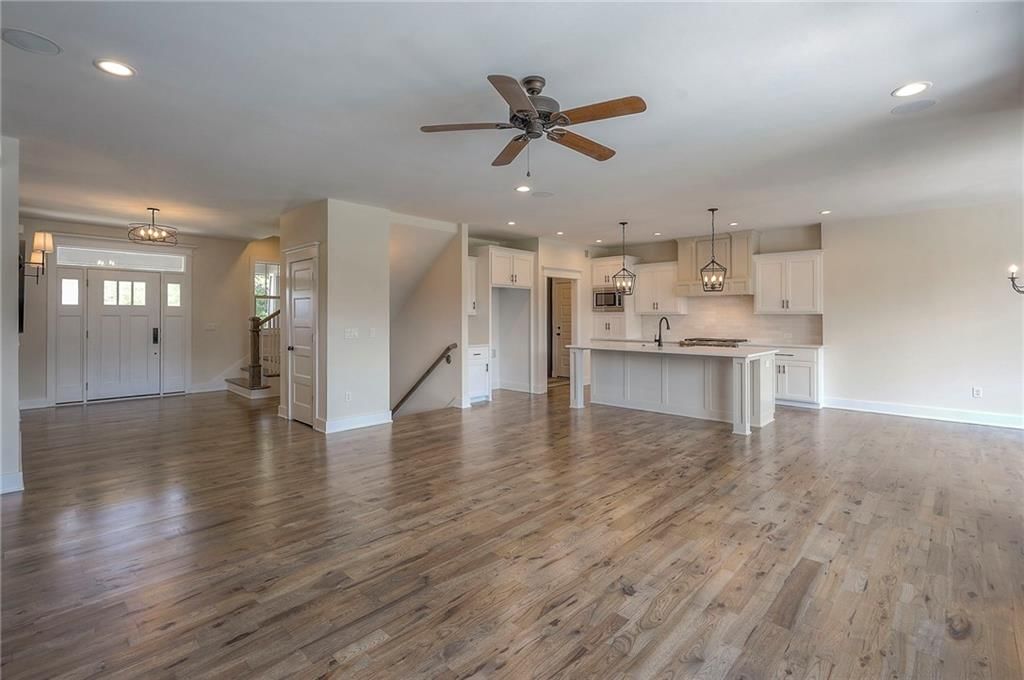 Photo 17 of 92 - 17875 Bluejacket Street
