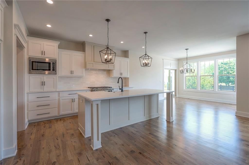 Photo 21 of 92 - 17875 Bluejacket Street