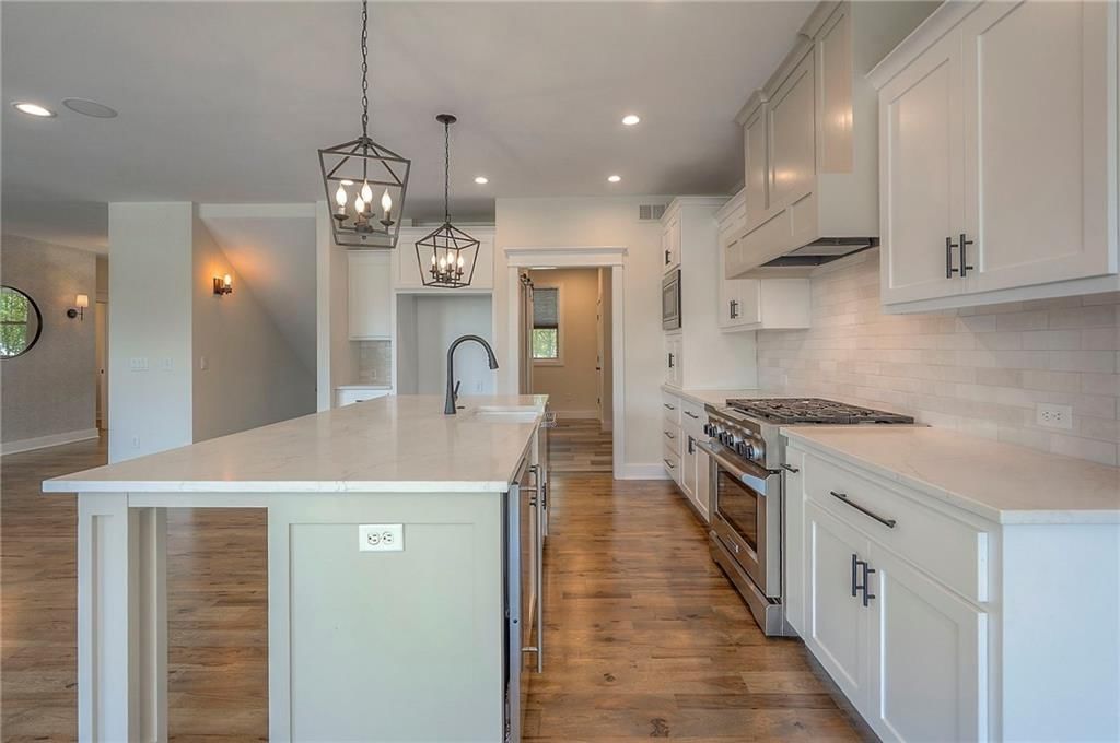 Photo 22 of 92 - 17875 Bluejacket Street