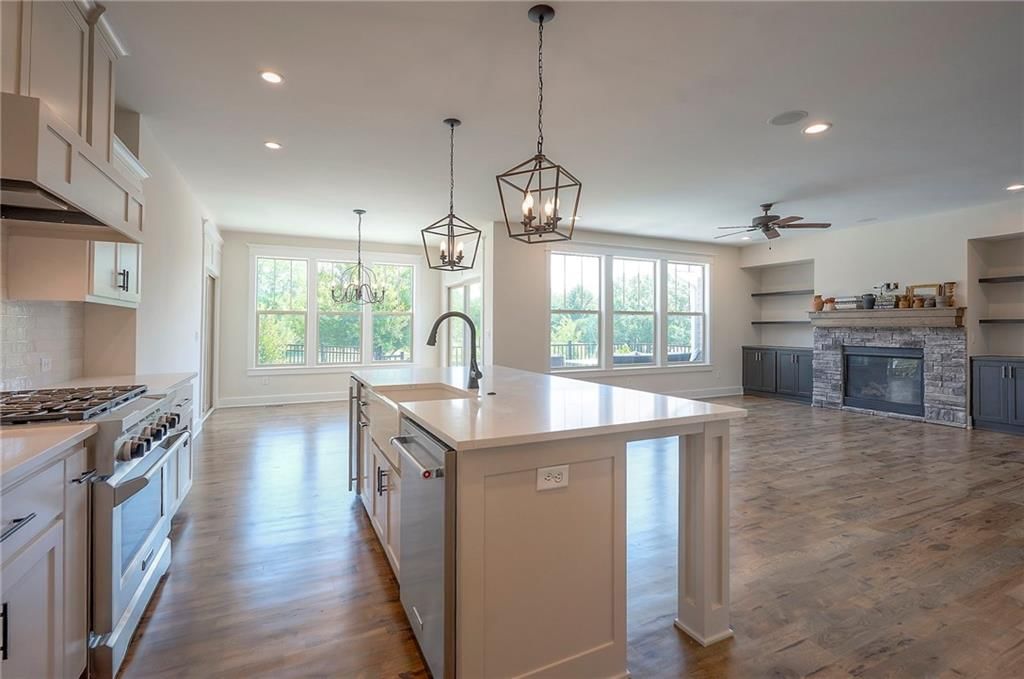Photo 23 of 92 - 17875 Bluejacket Street