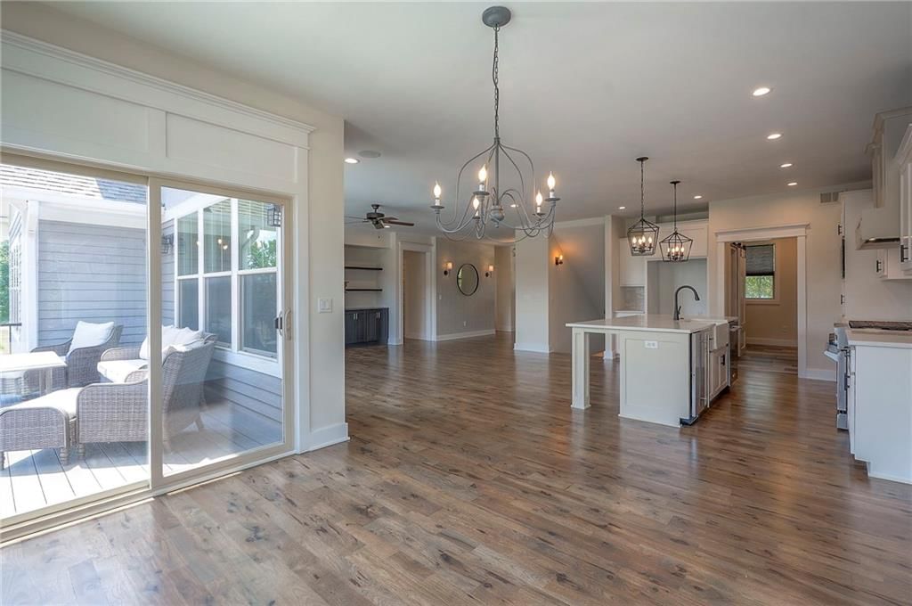 Photo 27 of 92 - 17875 Bluejacket Street